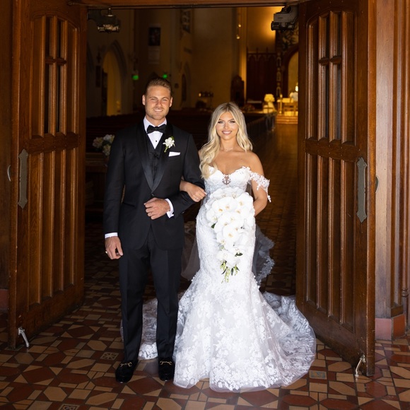 Pnina Tornai Wedding Gown - Picture 17 of 17